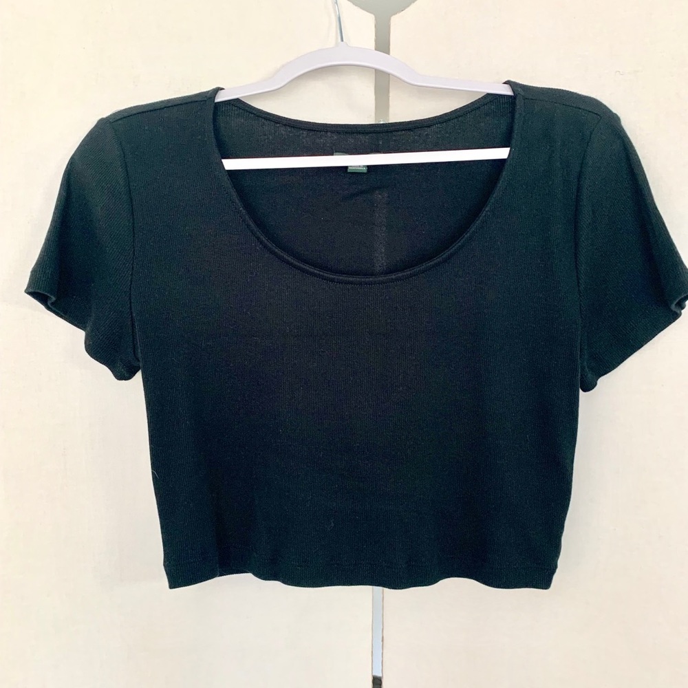 LOWEST PRICE- Ribbed Crop Tee